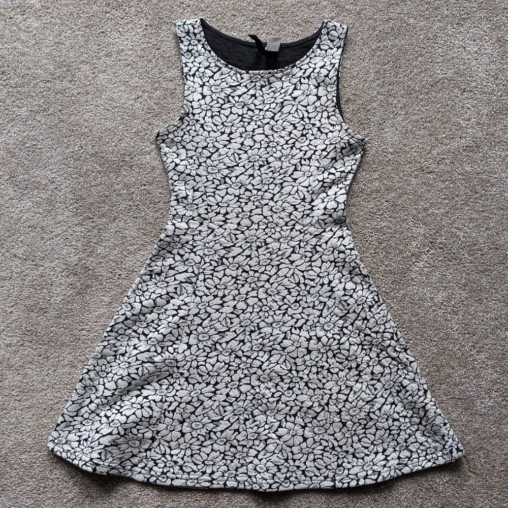 Floral Black and White Sleeveless Dress